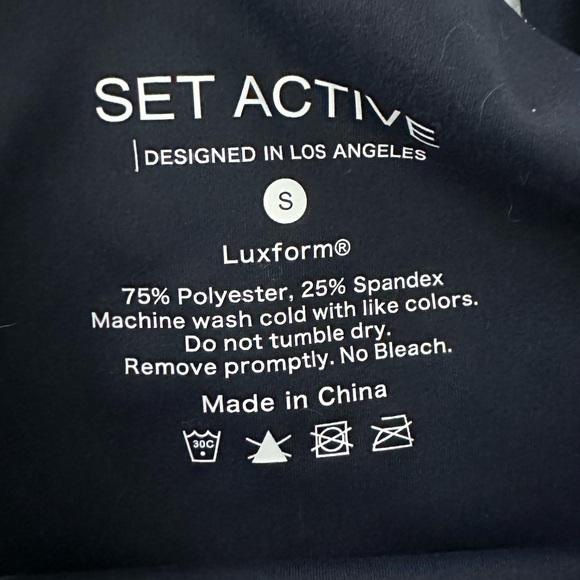 Navy Set Active Set - Picture 2 of 3